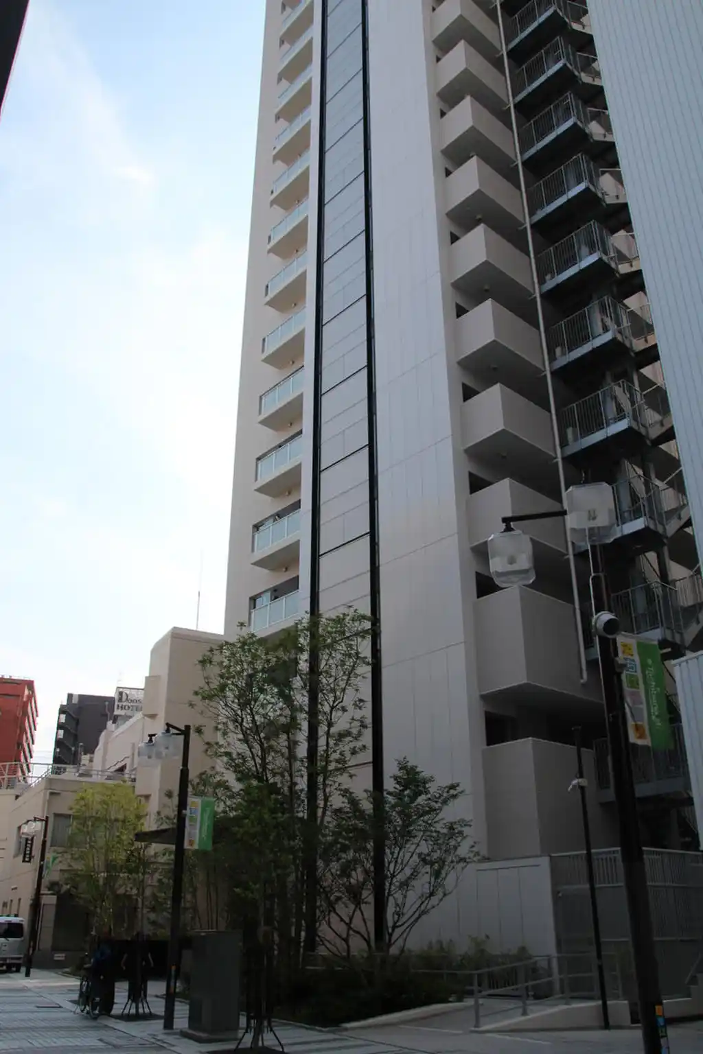 カワサキ・ミッドマークタワー 外観